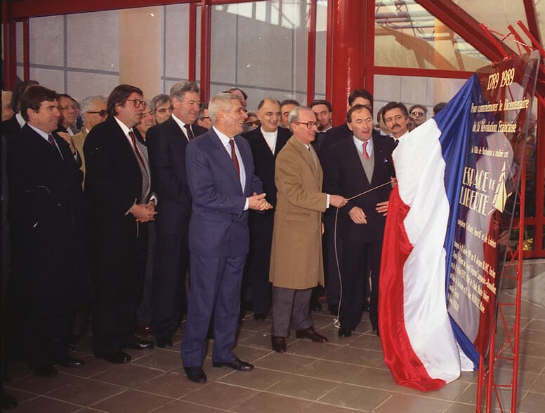 1989
